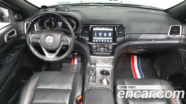 Jeep Grand Cherokee 2020 — Şəkil 7/20