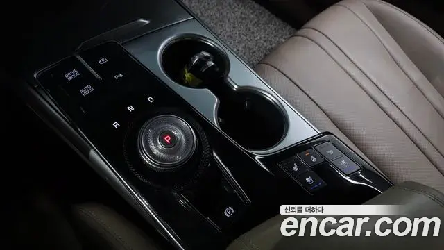 Kia K8 2022 — Photo 9/20
