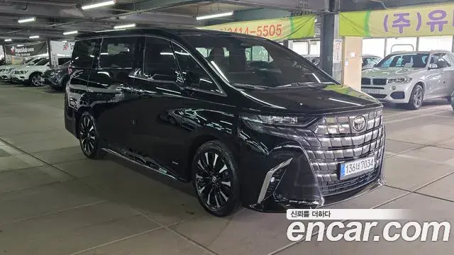 Toyota Alphard 2023 — Photo 4/20
