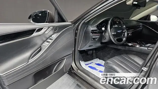 Genesis Electrified G80 2022 — Şəkil 10/20
