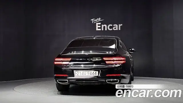 Genesis Electrified G80 2020 — Photo 4/20