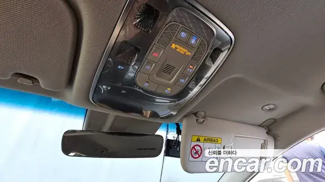 Genesis Electrified G80 2020 — Photo 18/20