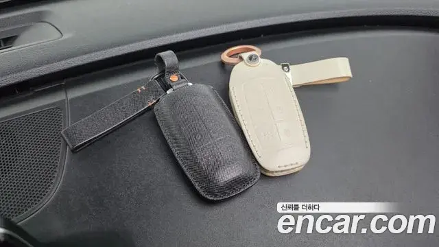 Genesis Electrified G80 2020 — Photo 17/20