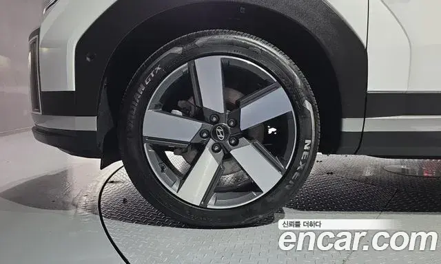 Hyundai Santa Fe 2024 — Photo 5/20