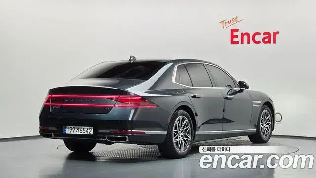 Genesis G90 2022 — Şəkil 2/20
