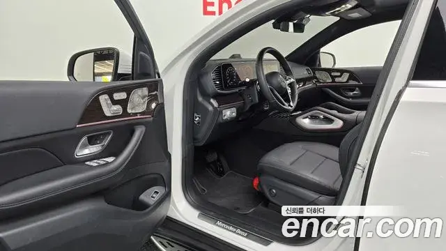 Mercedes-Benz GLE-Class 2026 — Photo 10/20