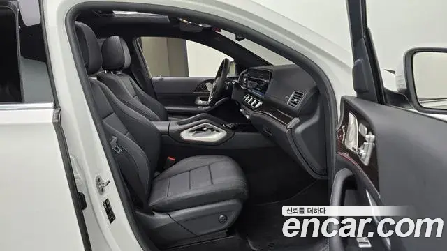 Mercedes-Benz GLE-Class 2026 — Photo 11/20
