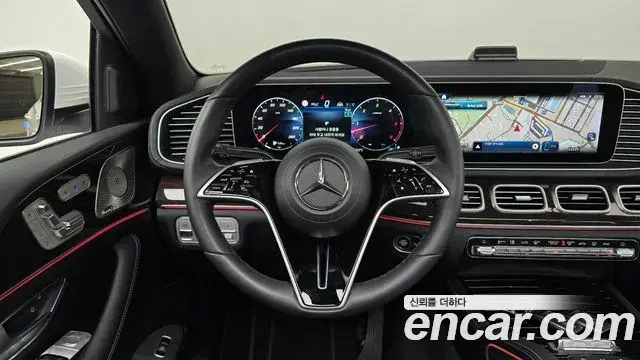 Mercedes-Benz GLE-Class 2026 — Photo 13/20