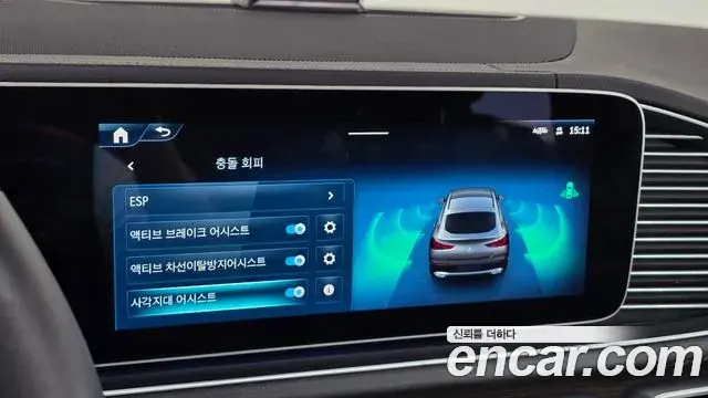 Mercedes-Benz GLE-Class 2026 — Photo 16/20