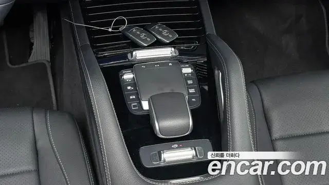 Mercedes-Benz GLE-Class 2026 — Photo 18/20