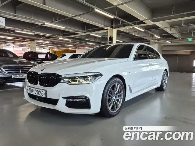 BMW 5 Series 2018 — Фото 1/20