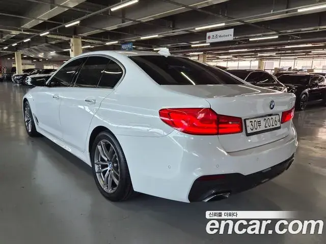 BMW 5 Series 2018 — Фото 2/20