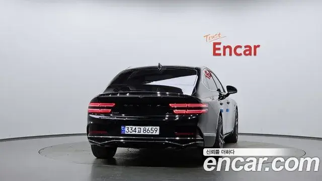 Genesis Electrified G80 2025 — Photo 4/20