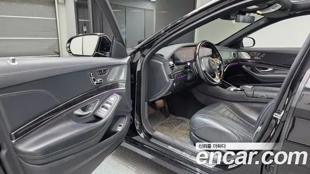 Mercedes-Benz S-Class 2018 — Фото 10/20