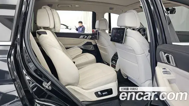 BMW X7 2021 — Şəkil 11/20