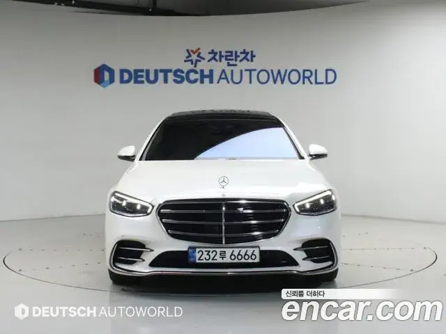 Mercedes-Benz S-Class 2021 — Photo 2/20