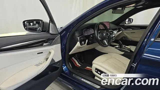 BMW 5 Series 2021 — Photo 10/20