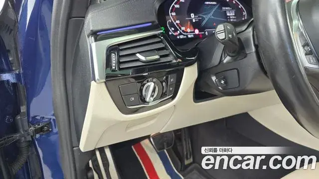 BMW 5 Series 2021 — Photo 20/20