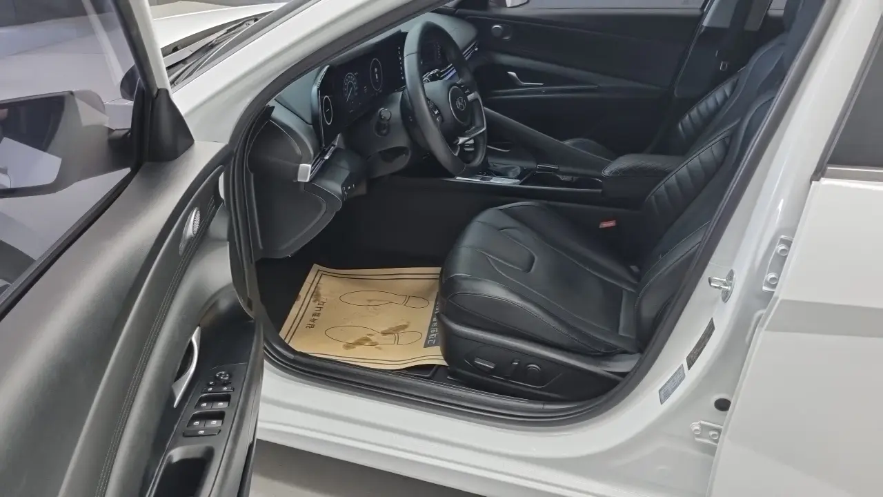 Hyundai Avante 2022 — Şəkil 9/18