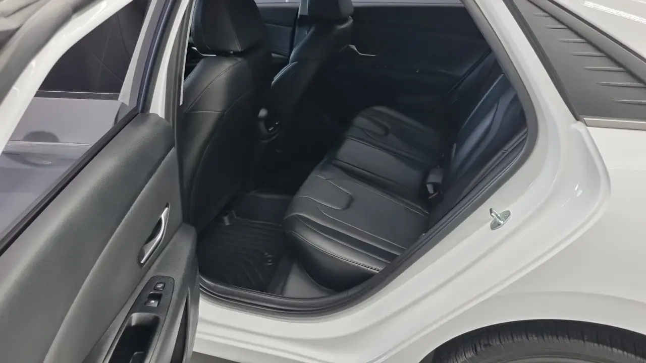 Hyundai Avante 2022 — Şəkil 11/18