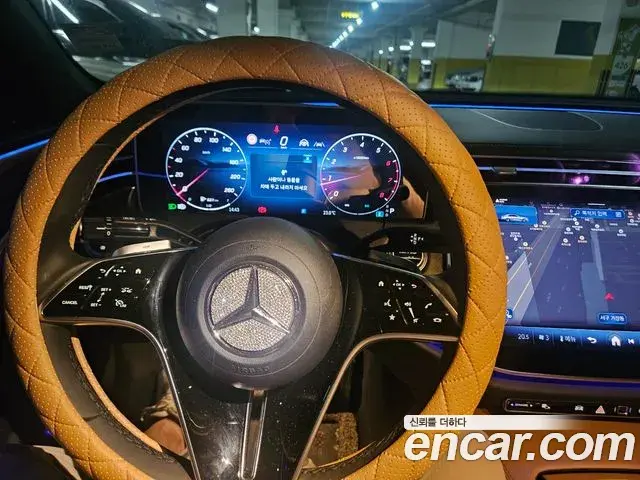Mercedes-Benz E-Class 2025 — Фото 14/19