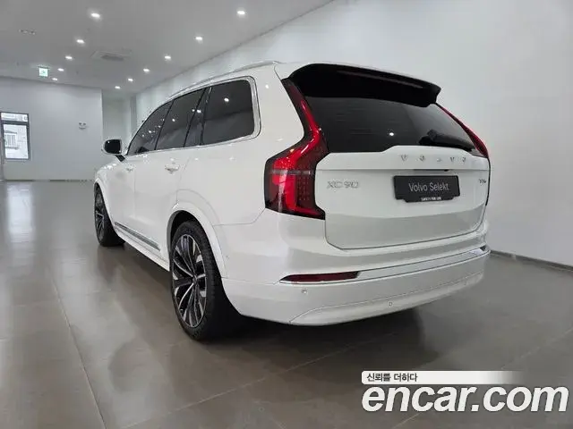Volvo XC90 2025 — Фото 1/20