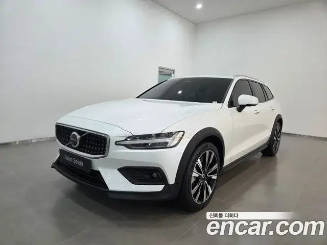 Volvo V60 Cross Country, 2026