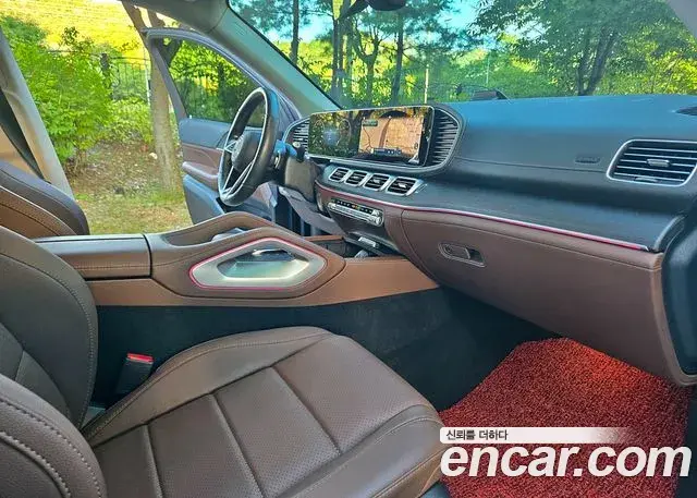 Mercedes-Benz GLE-Class 2024 — Photo 13/20