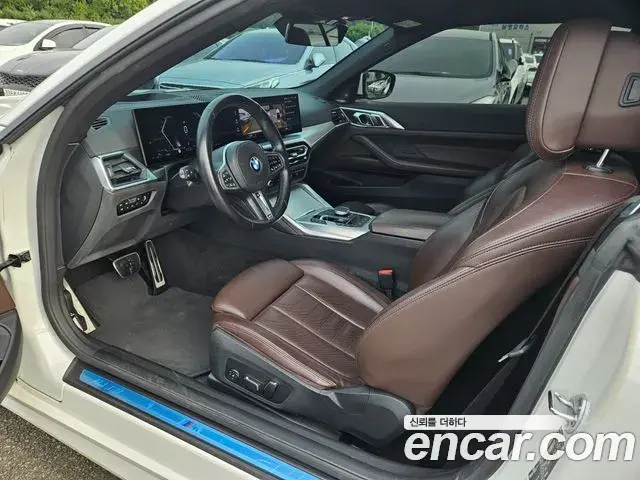 BMW 4 Series 2024 — Photo 8/12