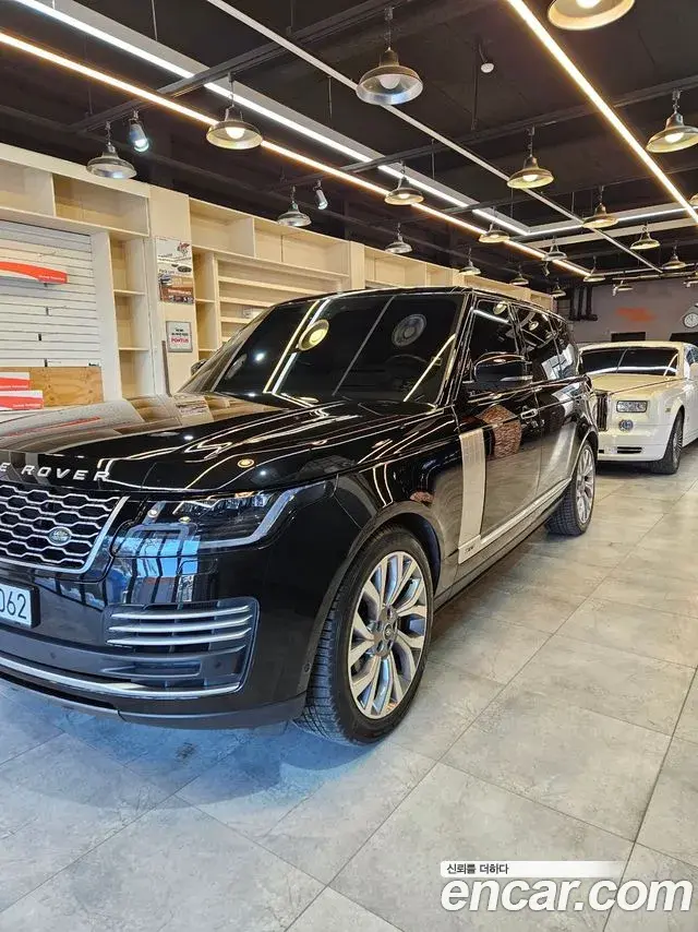 Land Rover Range Rover 2020 — Photo 4/14