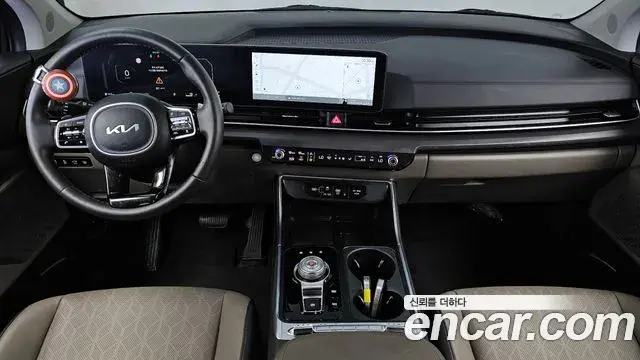 Kia Carnival 2024 — Şəkil 7/20