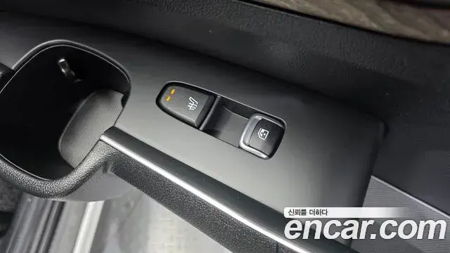 Kia Sorento 2021 — Şəkil 18/20
