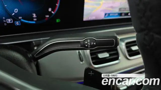 Mercedes-Benz GLE-Class 2019 — Şəkil 9/20