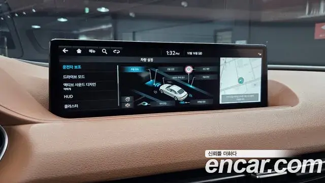 Genesis Electrified G80 2022 — Photo 17/20