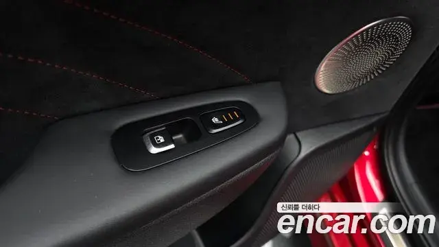 Kia Stinger 2022 — Photo 18/20