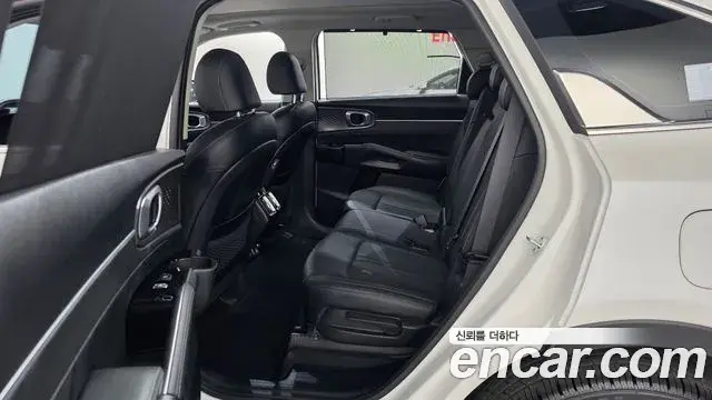 Kia Sorento 2020 — Фото 11/20