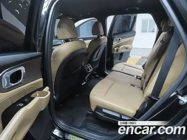 Kia Sorento 2024 — Şəkil 8/20