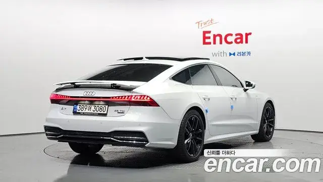 Audi A7 2022 — Photo 2/20
