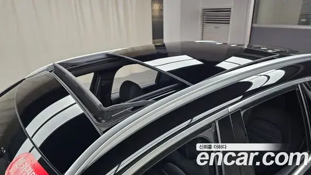 Mercedes-Benz GLC-Class 2018 — Photo 17/20
