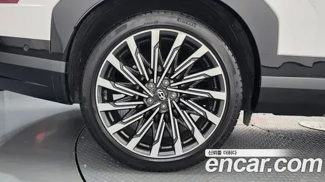 Hyundai Santa Fe 2023 — Photo 5/20