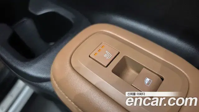 Hyundai Santa Fe 2023 — Photo 19/20