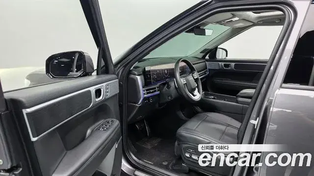 Hyundai Santa Fe 2023 — Photo 10/20