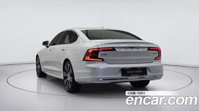 Volvo S90 2024 — Photo 3/20