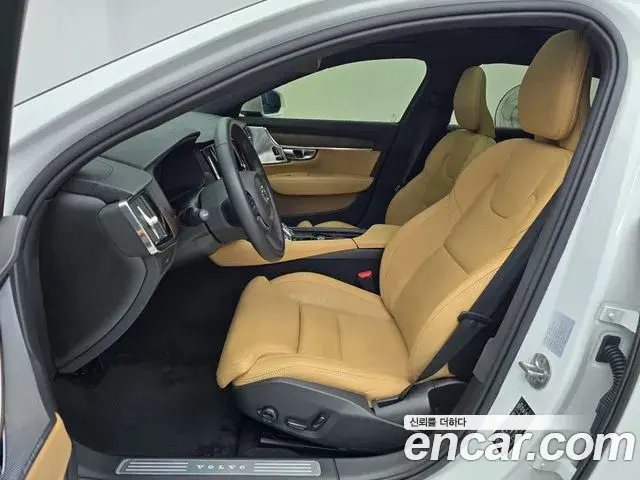 Volvo S90 2024 — Photo 8/20