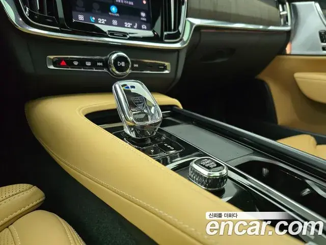 Volvo S90 2024 — Photo 13/20