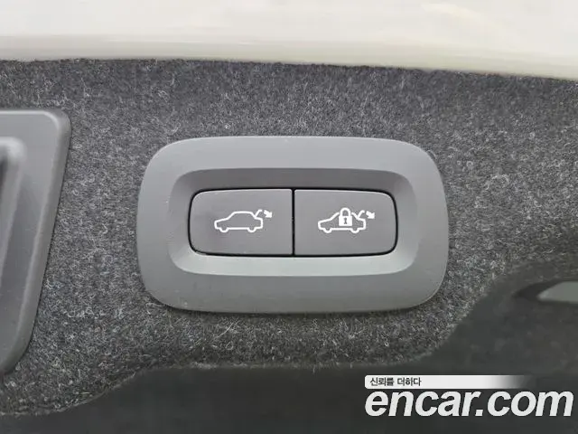 Volvo S90 2024 — Photo 18/20
