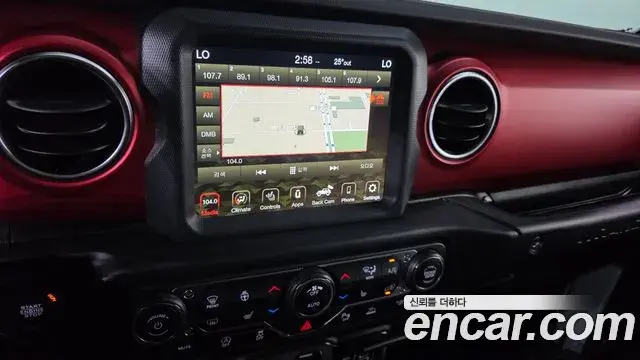 Jeep Wrangler 2021 — Photo 13/20