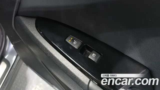 Kia Sportage 2021 — Photo 19/20