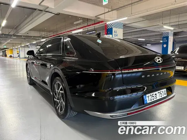 Hyundai Grandeur 2023 — Photo 1/20