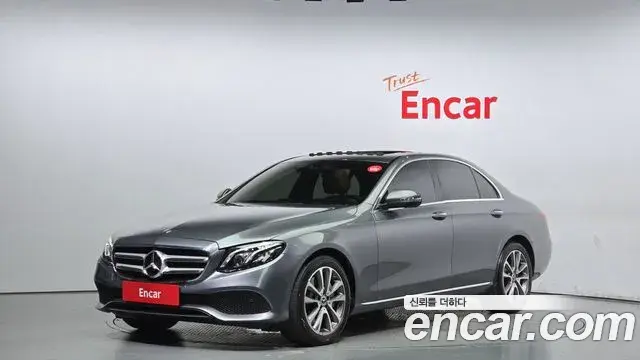 Mercedes-Benz E-Class 2019 — Фото 1/20